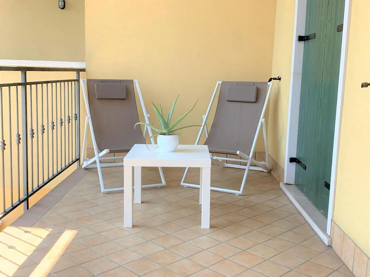Casa Ulivi Bianco Lejlighed Rivoltella del Garda 0*,  Italien